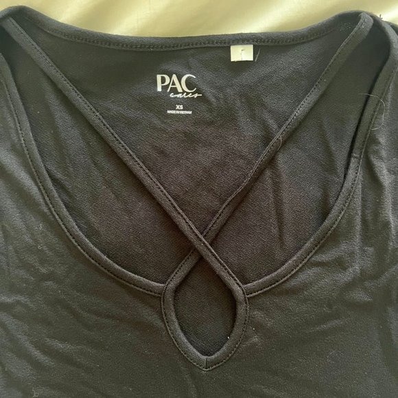 Small Black Tee with Cross-Neck String - Picture 2 of 4